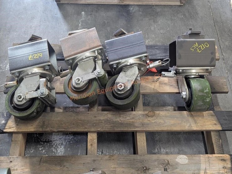 6"-hd-albion-caster-wheels-w/-sb-container-locks-image-1