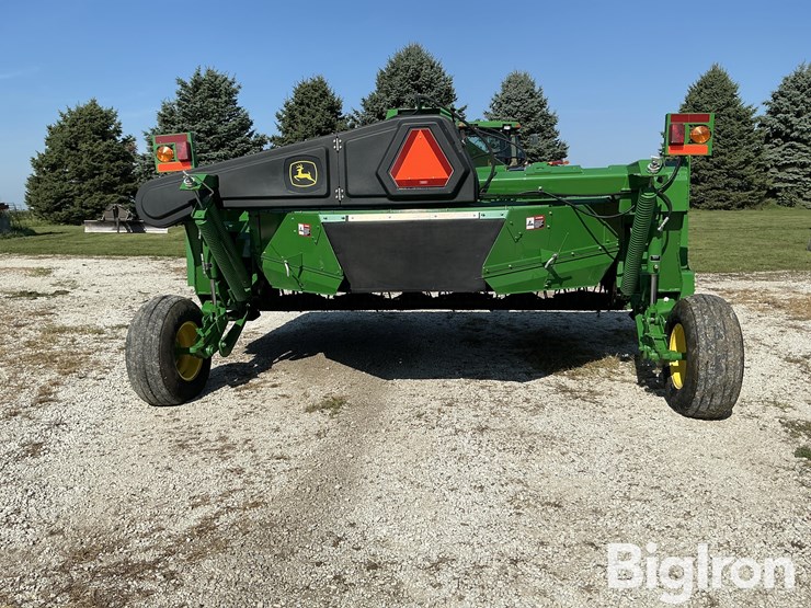 2015-john-deere-946-mower-conditioner-image-6