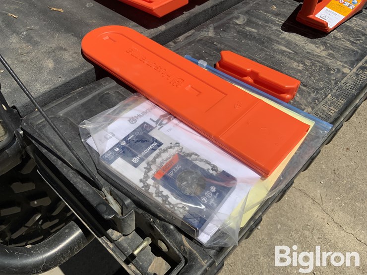 husqvarna-135-mark-ii-16”-gas-chainsaw-image-18