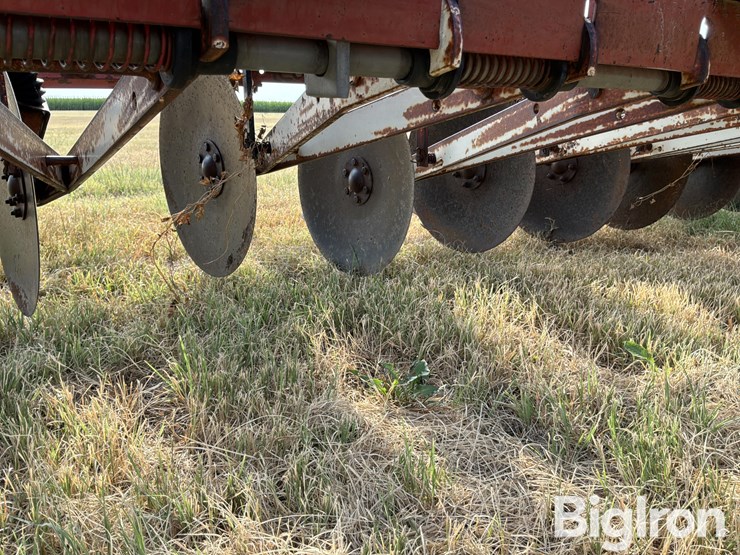 international-510-disc-drill-image-17