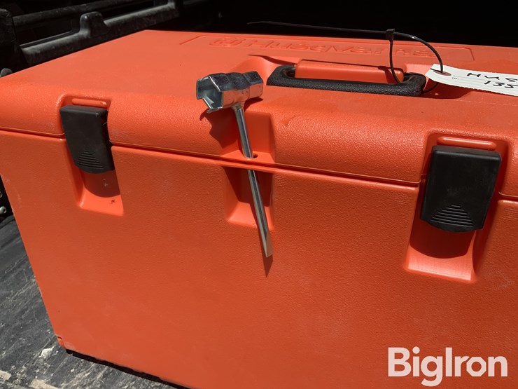 husqvarna-135-mark-ii-16”-gas-chainsaw-image-9