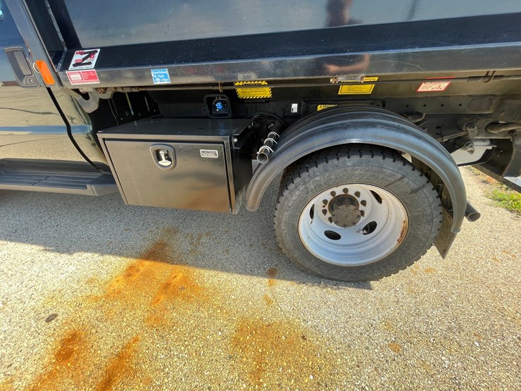 #1532-•-2016-ford-f-450-baby-dump-plow-truck-(has-wi-title)-image-12