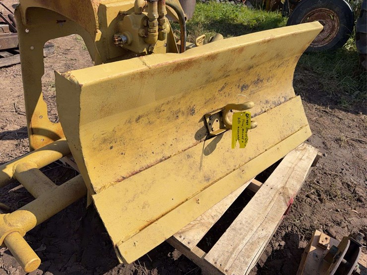 oliver-front-blade-image-15
