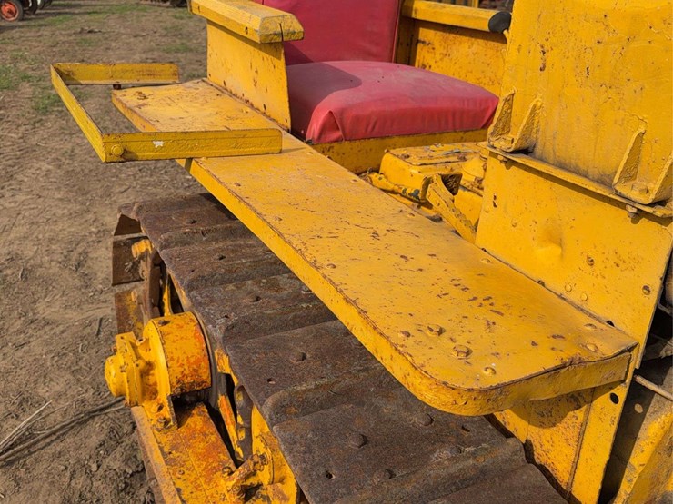 caterpillar-twenty-eight-image-21