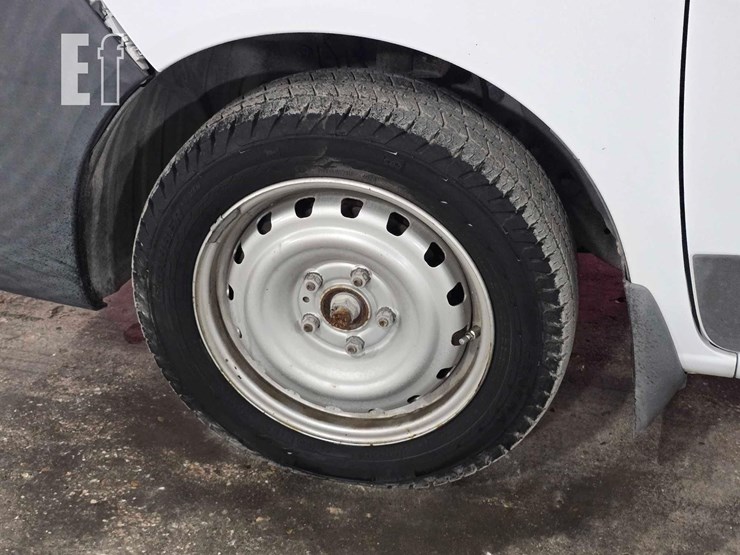 2016-nissan-nv200-image-16