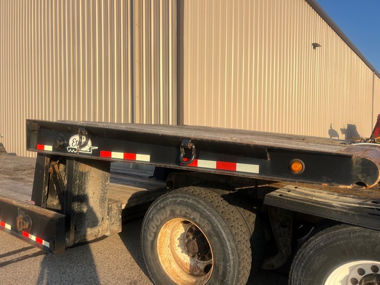#1511-•-2001-sterling-tri-axle-heavy-haul-day-cab-semi-(has-wi-title)-with-2014-etnyre-tri-axle-lowboy-trailer-(has-wi-title)-image-80