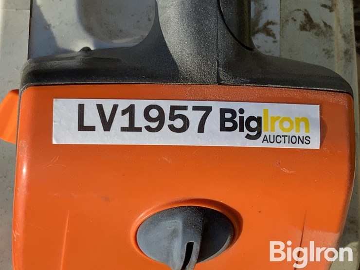 stihl-ms-192t-14”-chainsaw-image-17