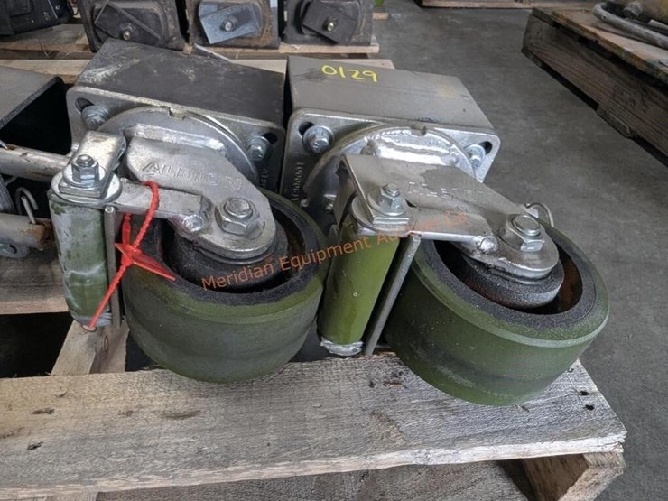 6"-hd-albion-caster-wheels-w/-sb-container-locks-image-6