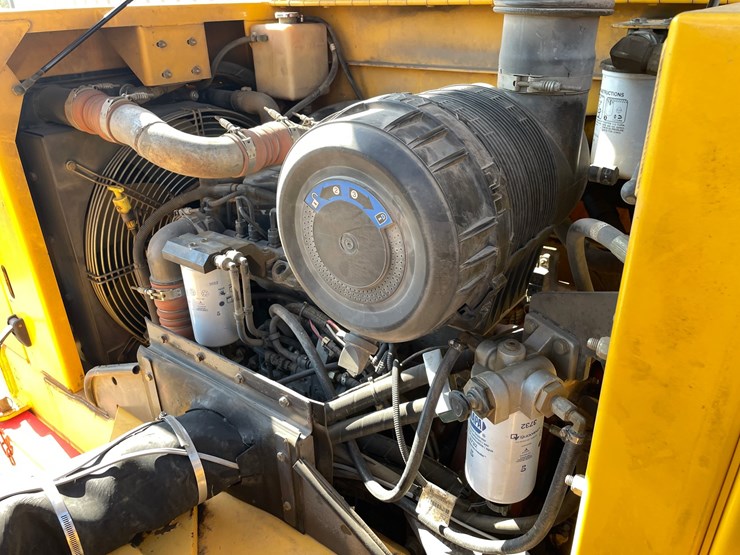#1509-•-2010-volvo-dd90-vibratory-compactor-image-12