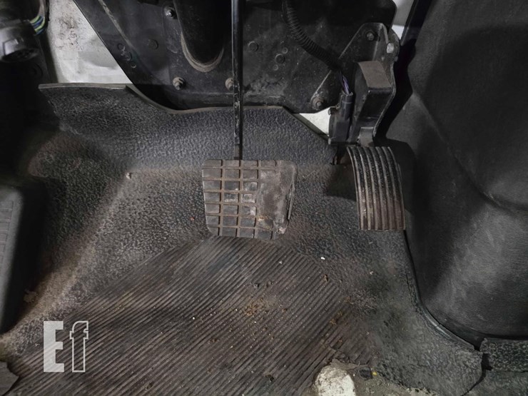 2010-international-durastar-4300-image-11