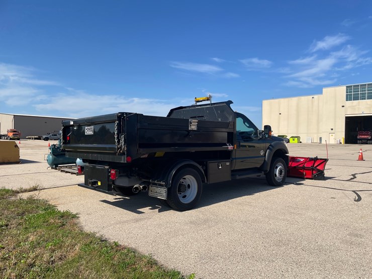 #1532-•-2016-ford-f-450-baby-dump-plow-truck-(has-wi-title)-image-35