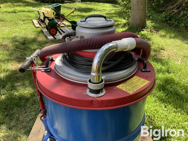 milwaukee-wet/dry-vacuum-image-16