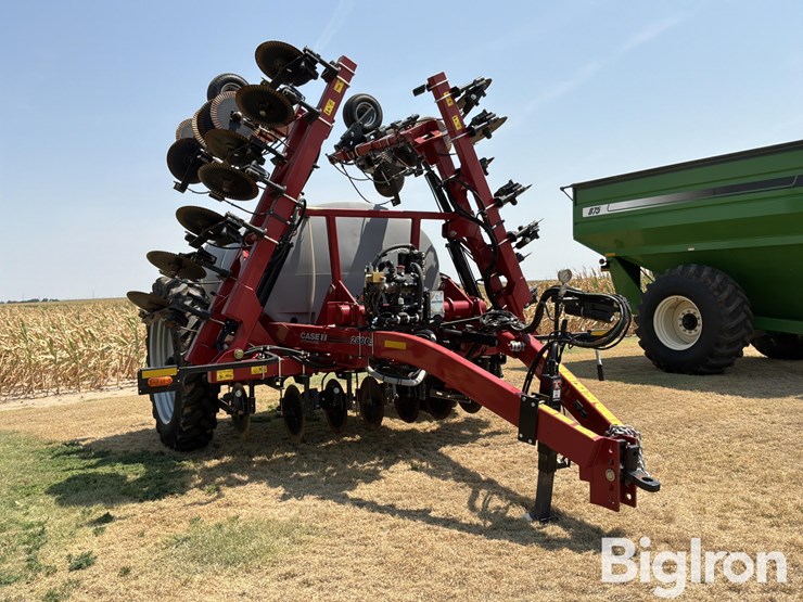 2023-case-ih-nutri-placer-2800-liquid-applicator-image-3