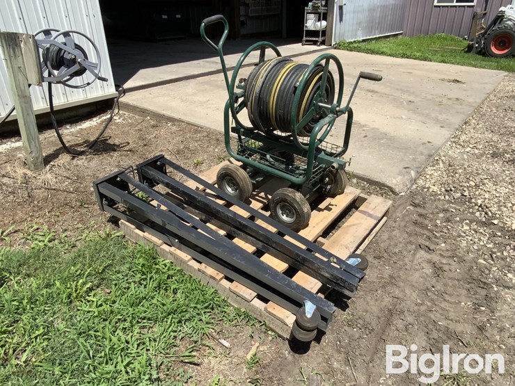 portable-hose-reel-w/sprinkler-stands-image-3
