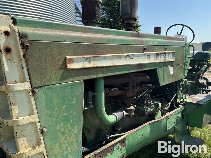 1968-oliver-1650-2wd-tractor-image-17