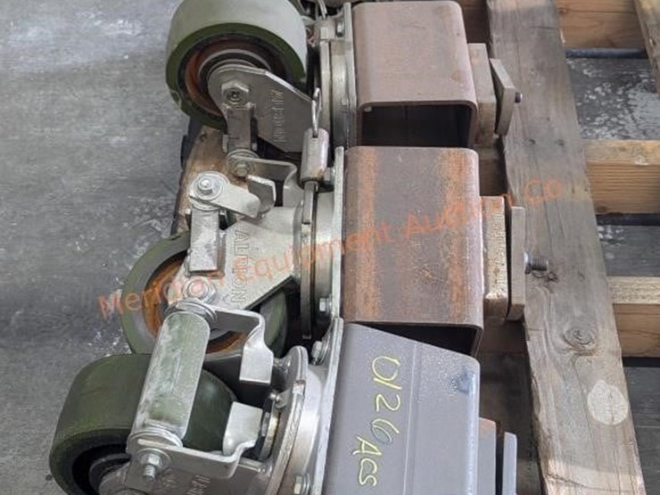 6"-hd-albion-caster-wheels-w/-sb-container-locks-image-2