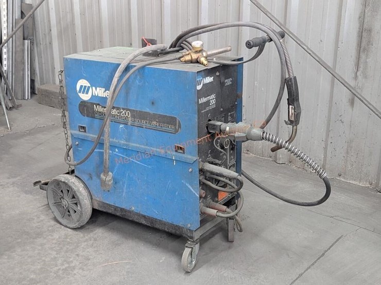 miller-millermatic-200-welder-image-8