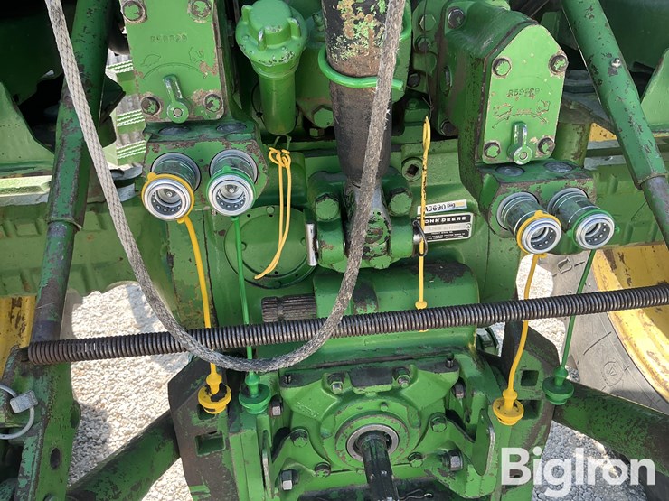 1981-john-deere-4240-2wd-tractor-image-19