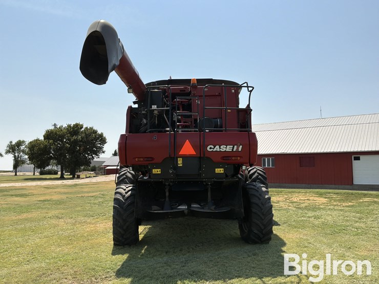 2013-case-ih-7130-axial-flow-2wd-combine-image-6