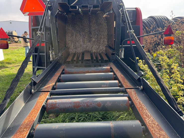 2009-new-holland-bb9060-image-12