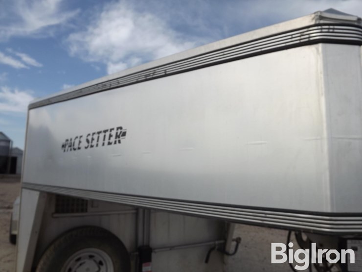 2004-k&o-mfg-pace-setter-tri/a-aluminum-livestock-trailer-image-20