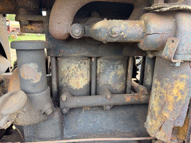 caterpillar-twenty-five-image-50