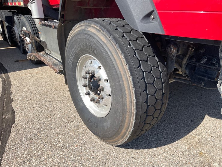 #1503-•-2018-international-7600-quad-axle-dump-truck-(has-wi-title)-with-accessories-image-10