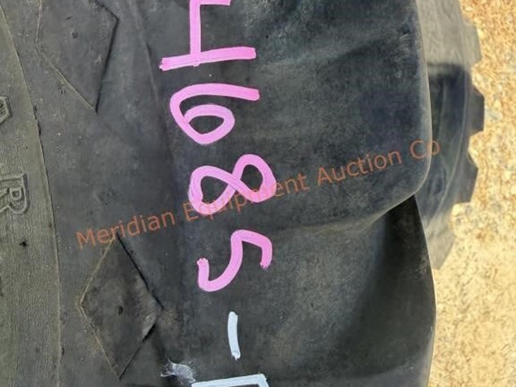 2--goodyear-10.5/80r18-tractor-tires-image-9