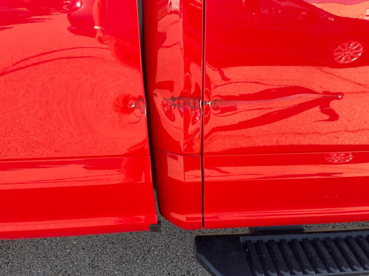 #1523-•-2021-ford-f-250-xl-pickup-truck-(has-wi-title)-image-20