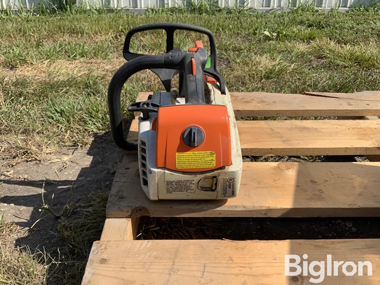 stihl-ms-192t-14”-chainsaw-image-8