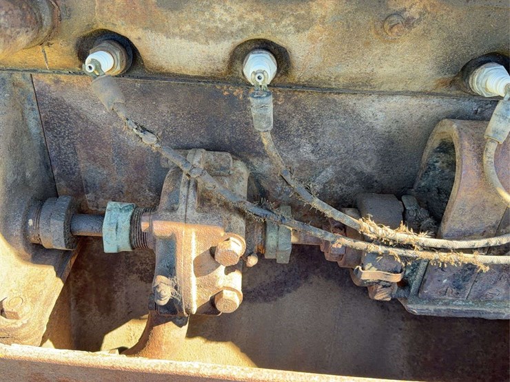 caterpillar-2-ton-image-37