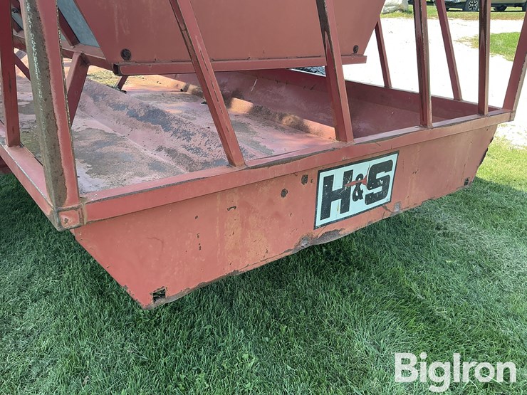 h-&-s-fws2a-hay-feeder-wagon-image-16