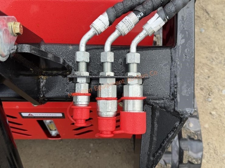 2026-sd-lanch-ssl60-mini-track-loader-image-11