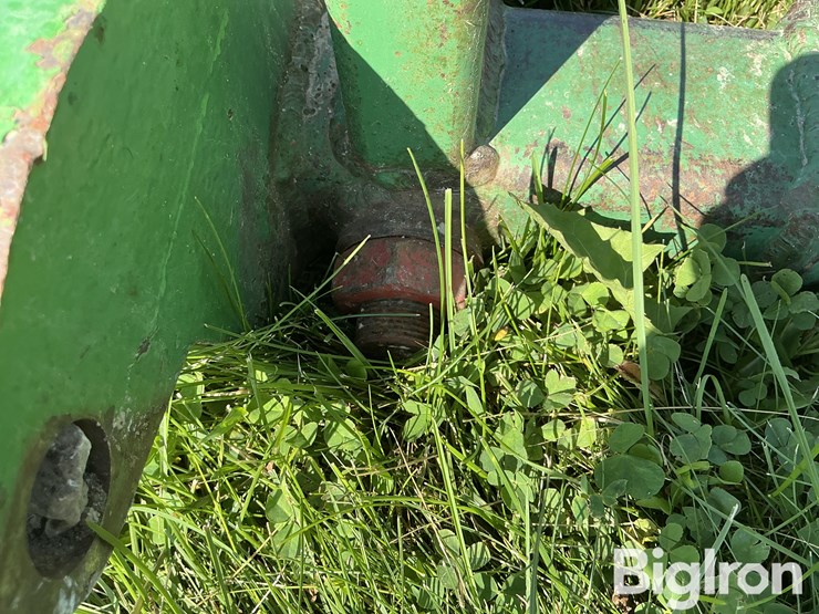 frontier-tractor-loader-bale-fork-image-11