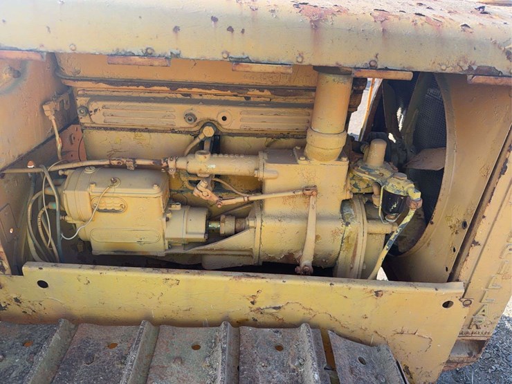 caterpillar-twenty-two-image-21