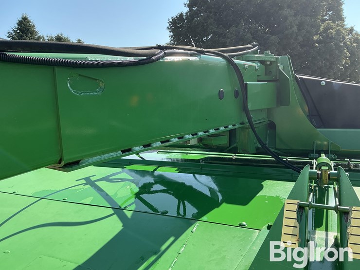 2015-john-deere-946-mower-conditioner-image-19
