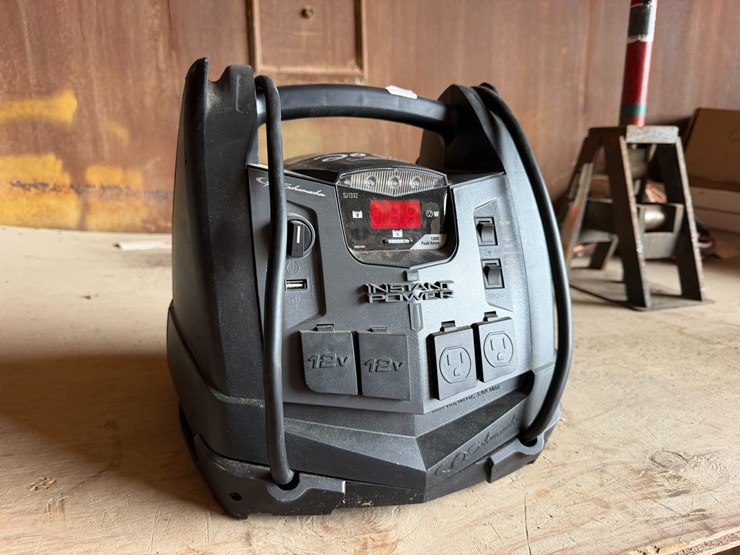 #2012-•-schumacher-instant-power-120v-inverter-and-jump-start-image-1