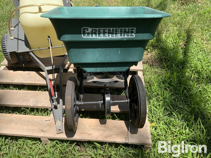 walk-behind-&-pull-type-lawn-spreaders-&-sprayer-image-17
