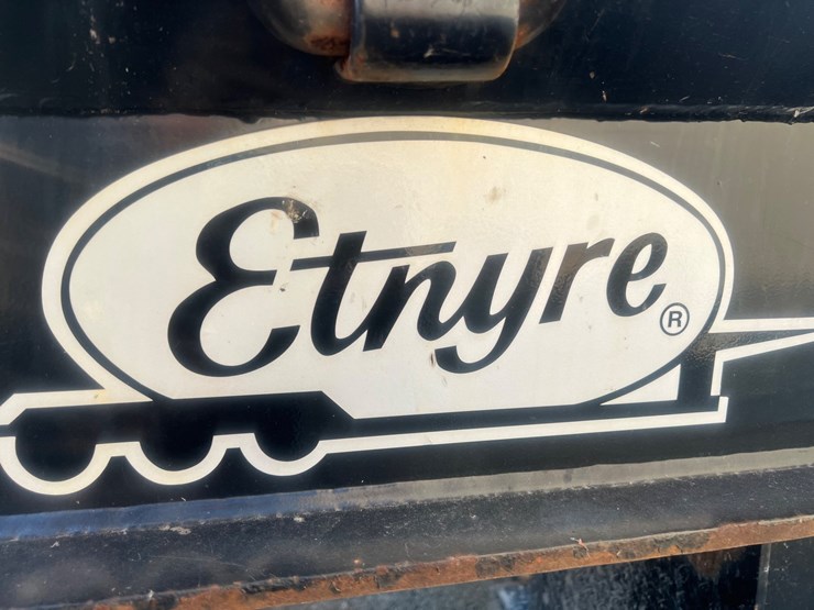 #1511-•-2001-sterling-tri-axle-heavy-haul-day-cab-semi-(has-wi-title)-with-2014-etnyre-tri-axle-lowboy-trailer-(has-wi-title)-image-76