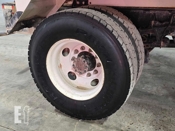 2016-international-durastar-4300-image-25