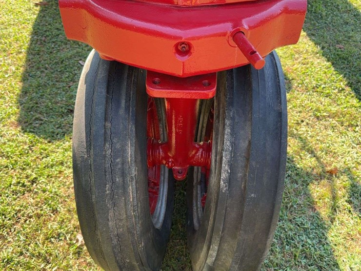 1940-farmall-h-image-11