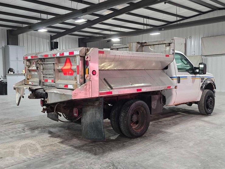 2009-ford-f550-sd-image-3