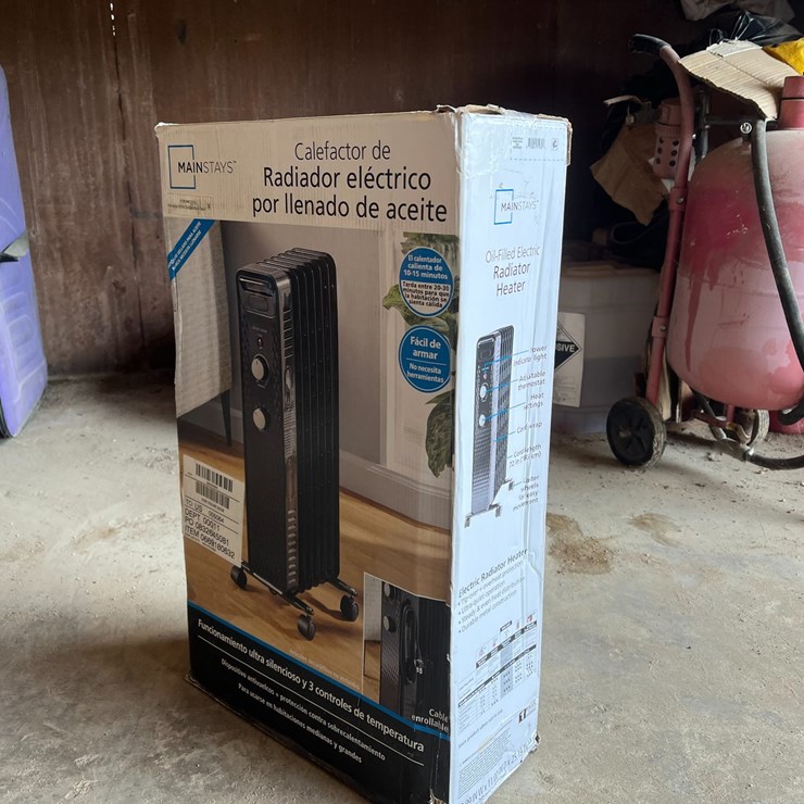 #3414 • MainStays Oil-Filled Electric Radiator Heater