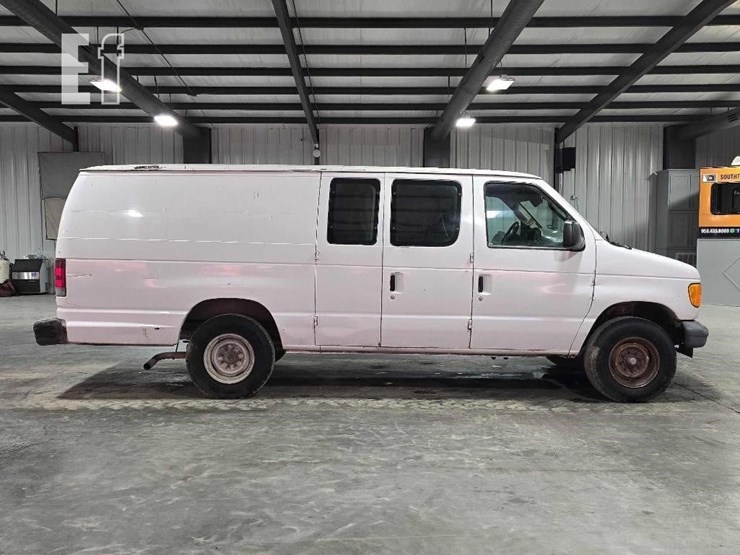 2007-ford-e250-image-6