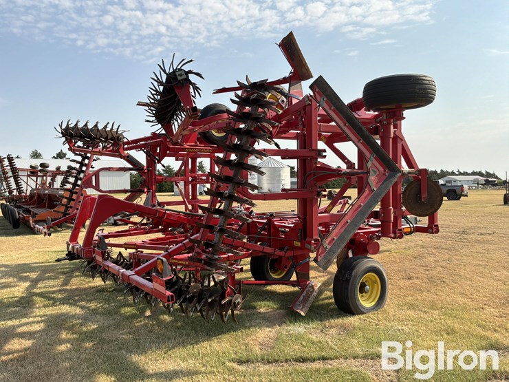 2017-sunflower-3372-7x6-sweep-plow-image-5