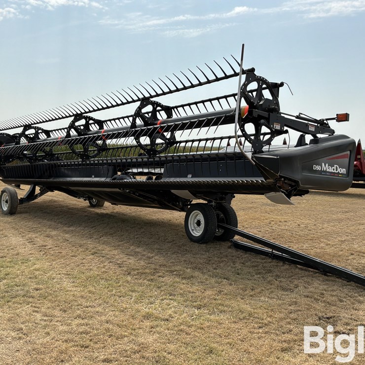 2010 MacDon D50 Draper Head W/Header Transport & Milo Fingers
