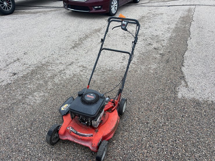 #2106-•-(1)-mtd-walk-behind-lawn-mower-with-briggs-&-stratton-quantum-power-engine-image-5