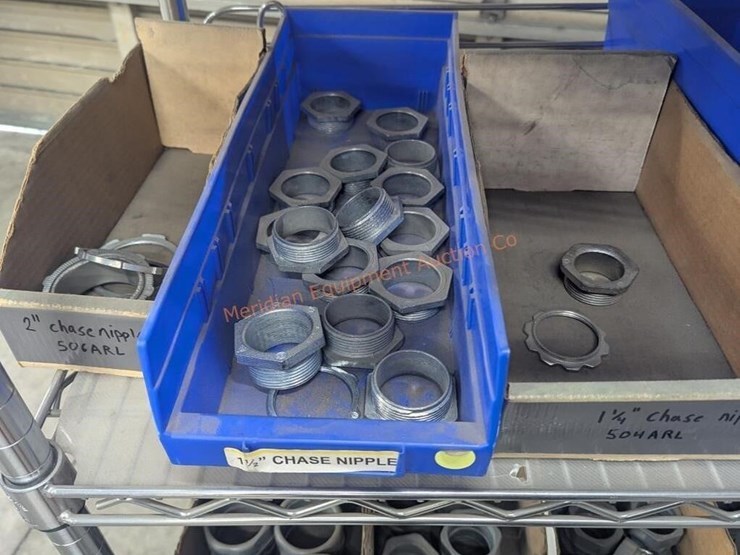 wire-rolling-rack-w/-assorted-electrical-parts-image-16