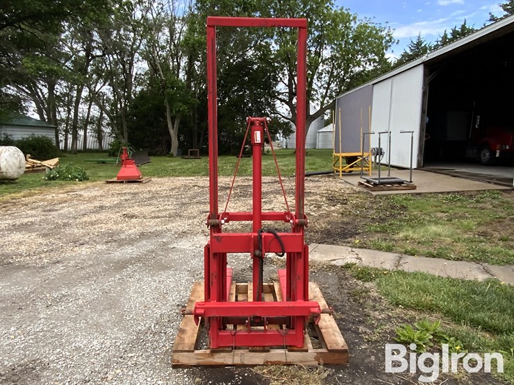 westendorf-3-pt-hydraulic-forklift-attachment-image-6