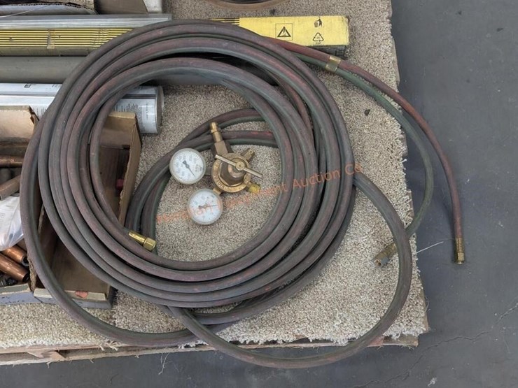 pallet--assorted-welding-consumables-image-10